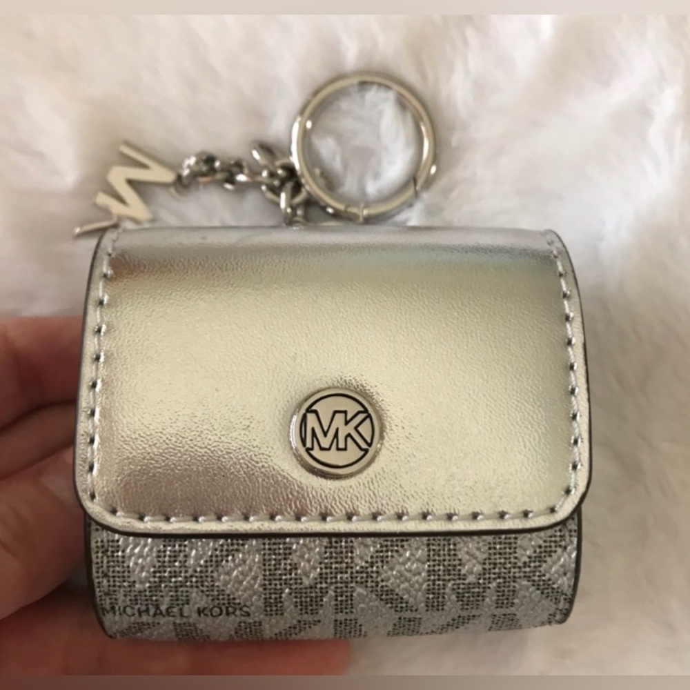 MK AirPod case